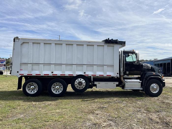 Used 2017 Western Star 4900 Tri-Axle Dump Truck