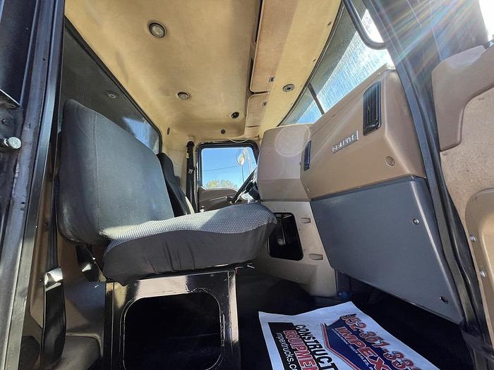 Used 2009 Mack GU813 Tri-Axle Dump Truck #5673