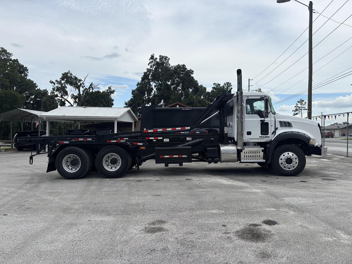 Used 2013 Mack GU713 Tandem-Axle Roll-Off Truck #5765