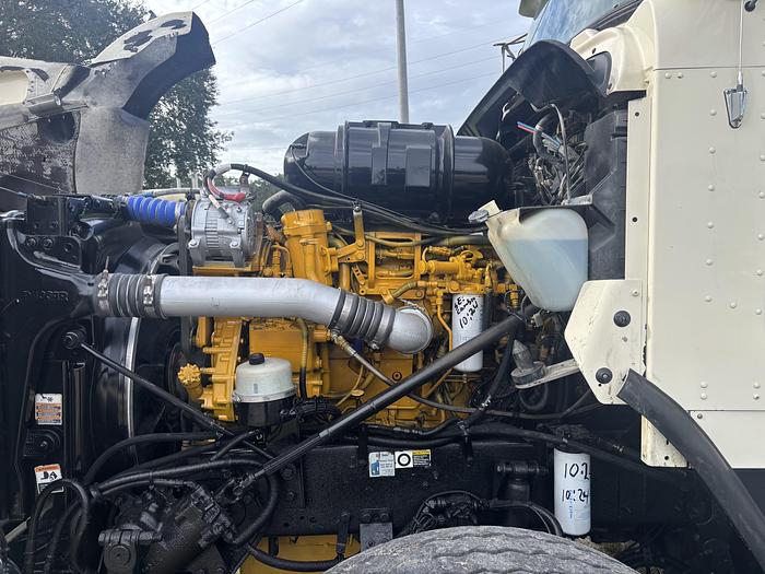 Used 2008 Kenworth T800 Tri-Axle Dump Truck