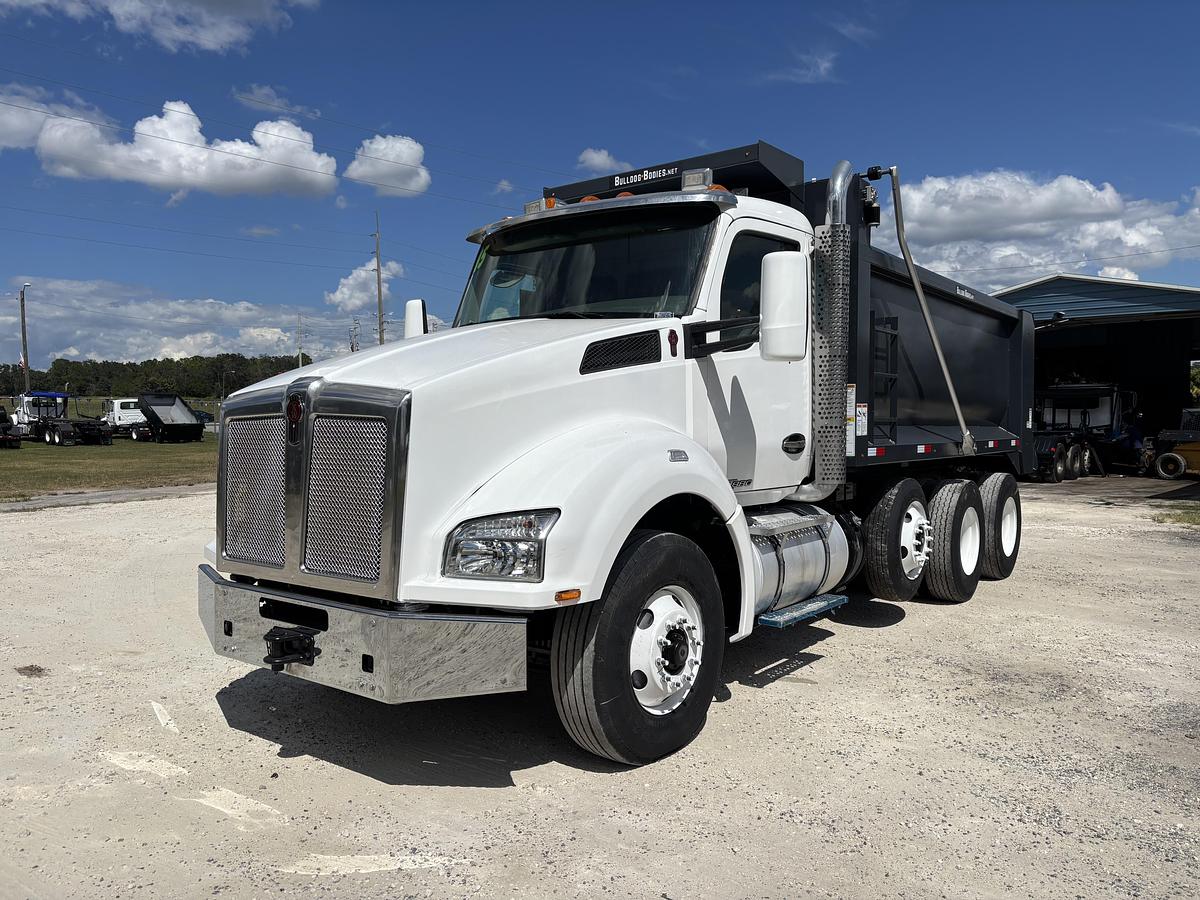 Used 2015 Kenworth T880 Tri-Axle Dump Truck #5782