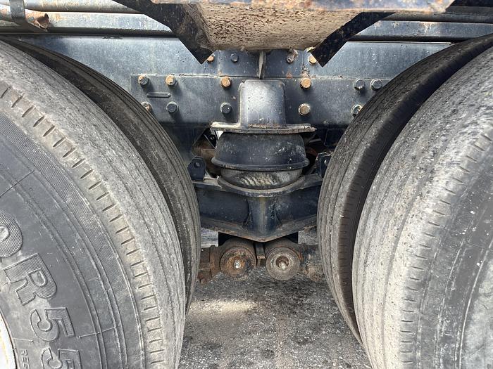 Used 2012 CAT CT660S Tandem-Axle Roll-Off #5615