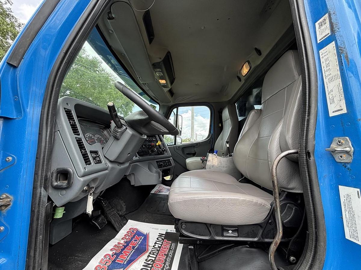 Used 2017 Freightliner 114SD Cab & Chassis Truck #5777