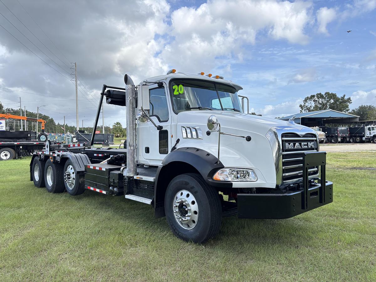 Used 2018 Mack GU813 Tandem-Axle Roll-Off Truck #5792