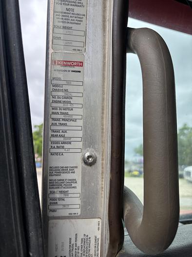 Used 2013 KW T800 Tri-Axle Cab & Chassis