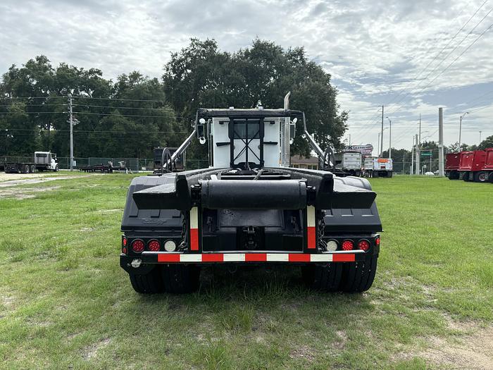 Used 2012 Kenworth T800 Tri-Axle Roll-Off Truck