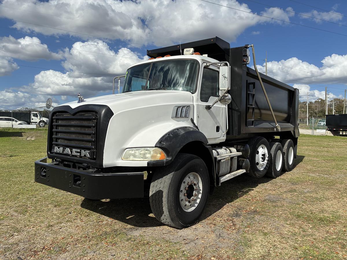 Used 2015 Mack GU813 Tri-Axle Dump Truck #5798