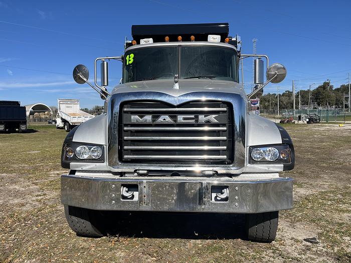 Used 2009 Mack GU813 Tri-Axle Dump Truck #5673