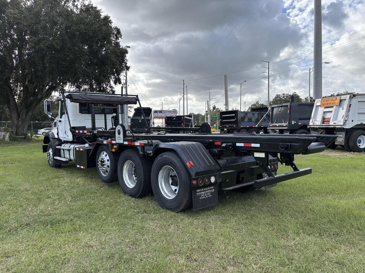 Used 2018 Mack GU813 Tandem-Axle Roll-Off Truck #5792