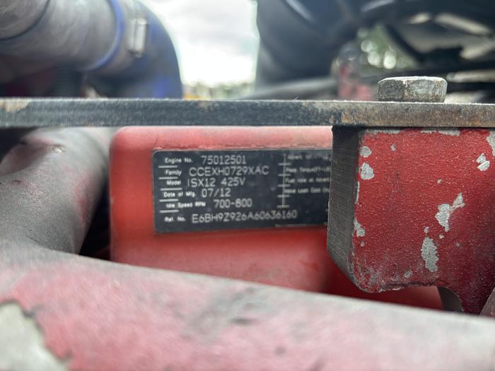 Used 2013 Peterbilt 365 Tandem-Axle Roll-Off Truck