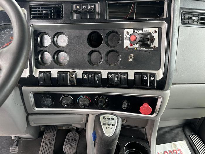 Used 2008 Kenworth T800 Fifth-Wheel Trailer Tipper Truck