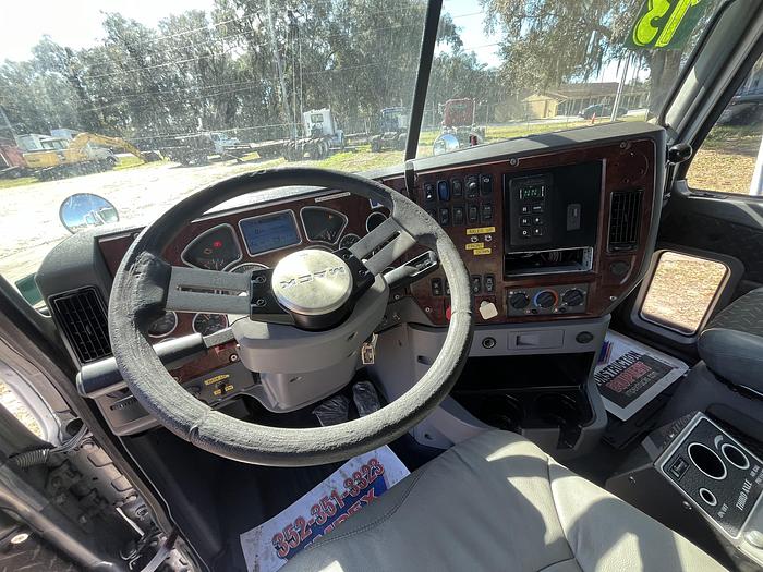 Used 2009 Mack GU813 Tri-Axle Dump Truck #5673