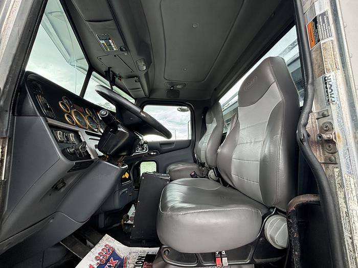 Used 2013 Peterbilt 365 Tandem-Axle Roll-Off Truck