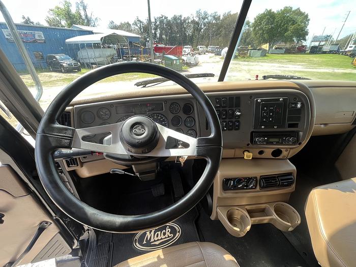 Used 2011 MACK GU173 Granite Tri-Axle Dump Truck #5607