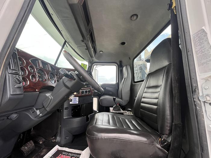 Used 2008 Mack GU713 Tri-Axle Roll-Off Truck