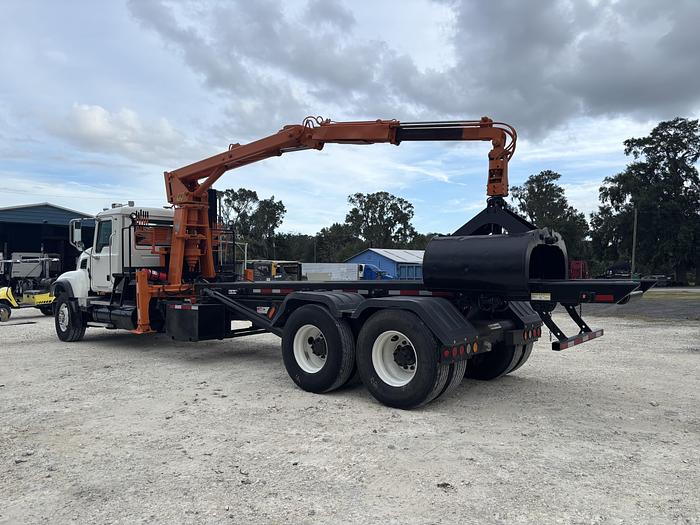 Used 2006 Mack CV713 Grapple Roll-Off Truck #5753
