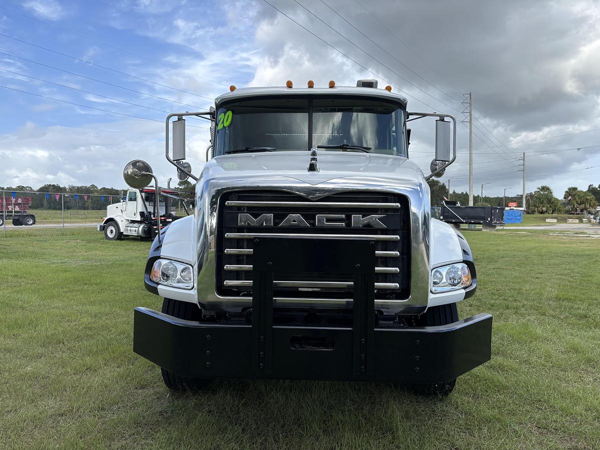 Used 2018 Mack GU813 Tandem-Axle Roll-Off Truck #5792