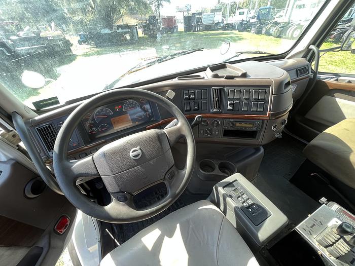 Used 2013 Volvo VHD Tandem-Axle Roll-Off Truck #5561