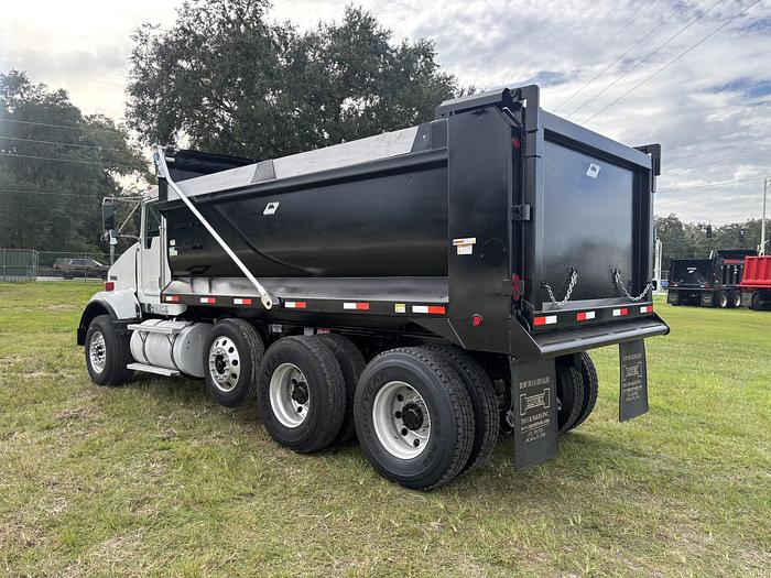 Used 2014 Kenworth T800 Tri-Axle Dump Truck