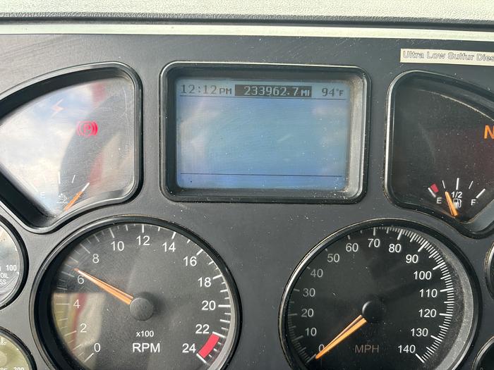 Used 2011 Mack GU813 Tandem-Axle Dump Truck