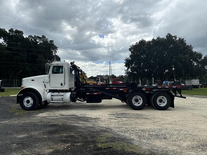 Used 2013 Peterbilt 365 Tandem-Axle Roll-Off Truck