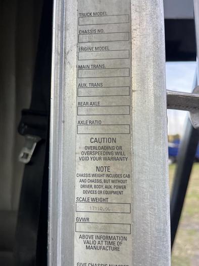 Used 20 CATERPILLAR CT660S