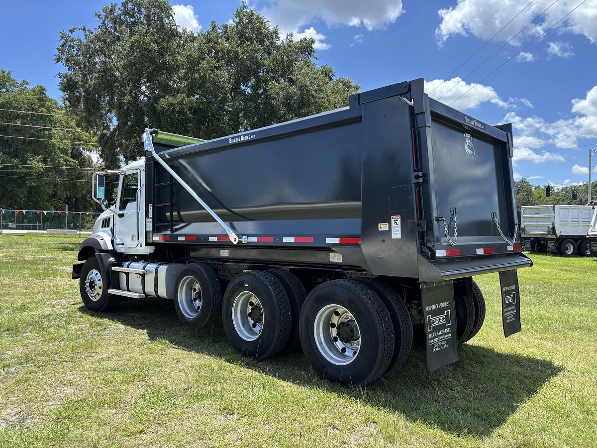 Used 2015 Mack GU813 Tri-Axle Dump Truck T800 Tri-Axle Dump Truck