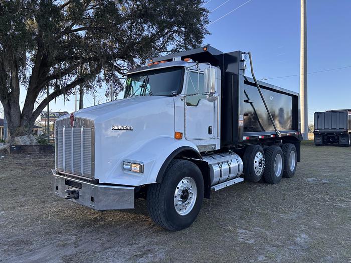 Used 2014 Kenworth T800 Tri-Axle Dump Truck #5621