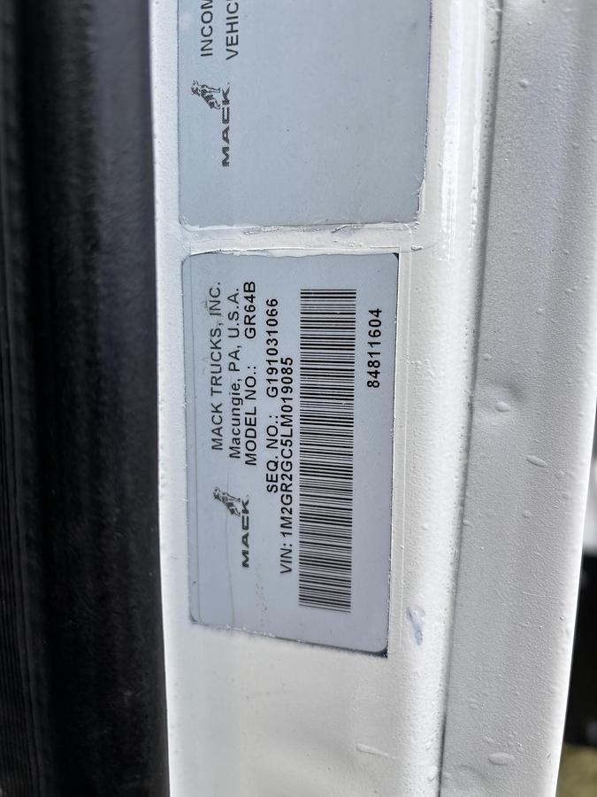 Used 2018 Mack GU813 Tandem-Axle Roll-Off Truck #5792