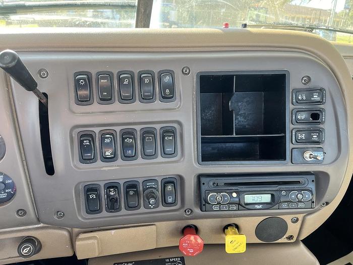 Used 2007 Mack CHN613