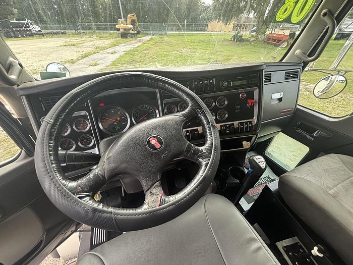 Used 2008 Kenworth T800 Tri-Axle Dump Truck