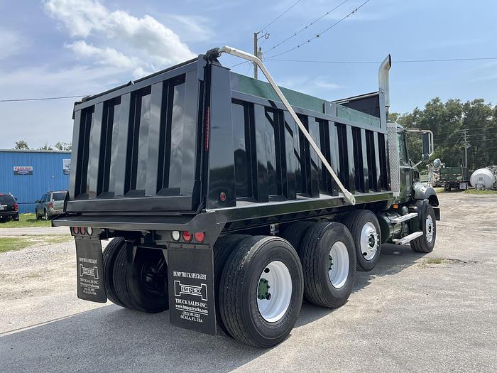 Used 2009 Mack GU813 Tri-Axle Dump Truck #5627