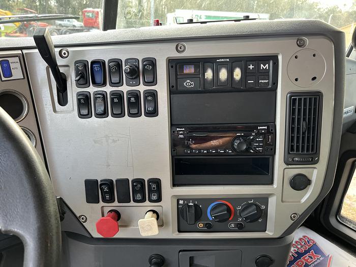 Used 2009 Mack GU813 Tri-Axle Dump Truck #5673