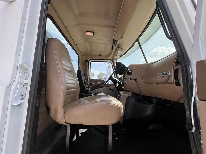 Used 2006 MACK CV713 Tri-Axle Roll-Off #5705