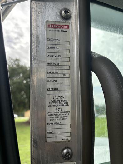 Used 2012 Kenworth T800 Tri-Axle Roll-Off Truck