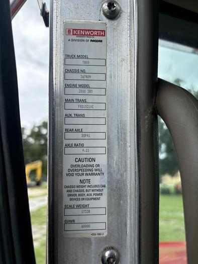 Used 2013 Kenworth T800 Tri-Axle Dump Truck