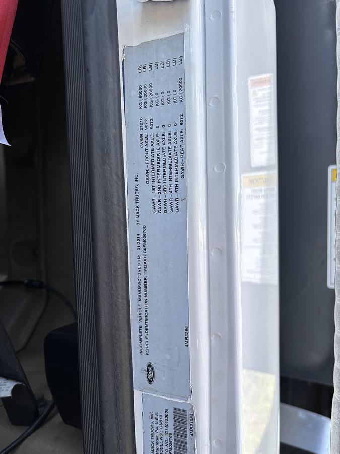 Used 2015 Mack GU813 Tri-Axle Dump Truck T800 Tri-Axle Dump Truck