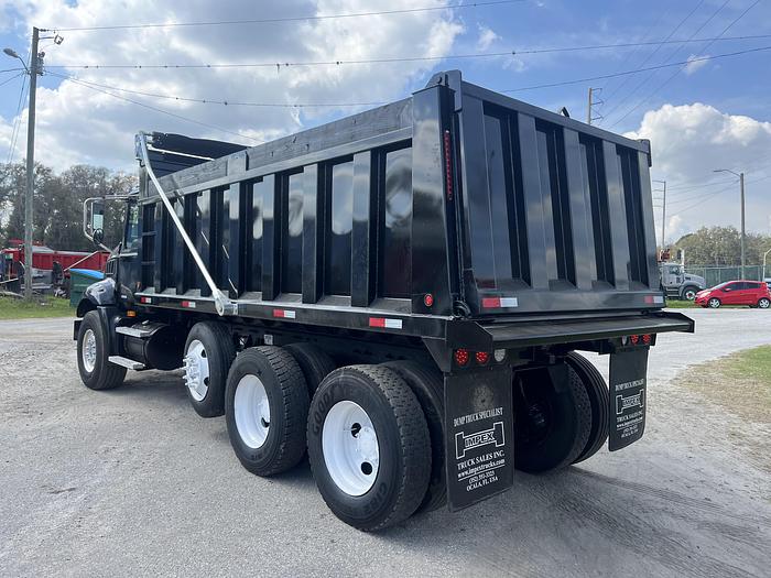 Used 2011 MACK GU173 Granite Tri-Axle Dump Truck #5607