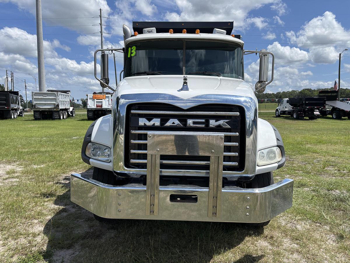 Used 2013 Kenworth T800 Tri-Axle Dump Truck