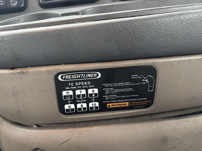 Used 2013 Freightliner Cascadia 125 Day Cab