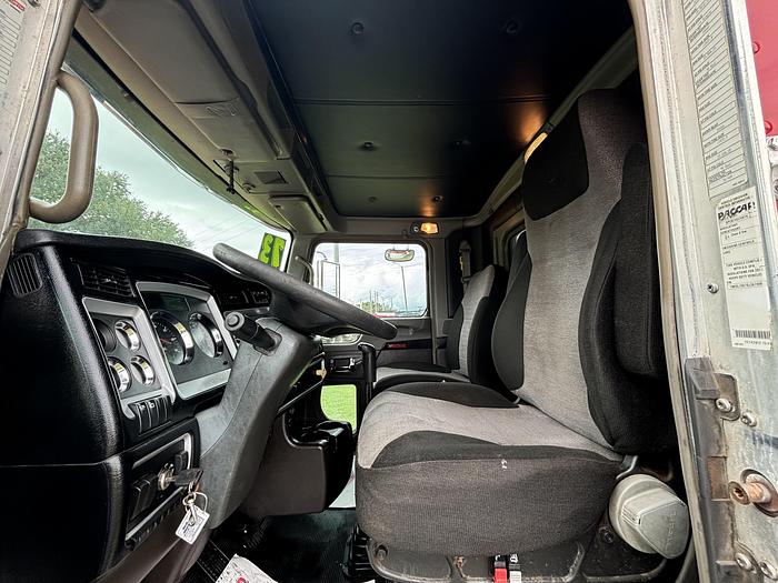 Used 2013 Kenworth T800 Tri-Axle Dump Truck