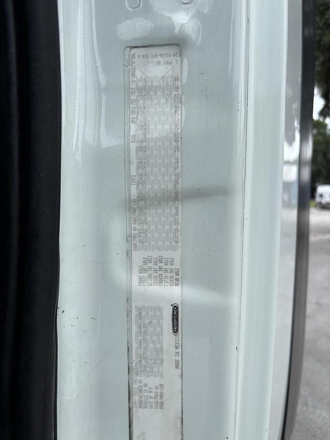 Used 2015 Freightliner Cascadia 125 Day Cab Truck #CONS