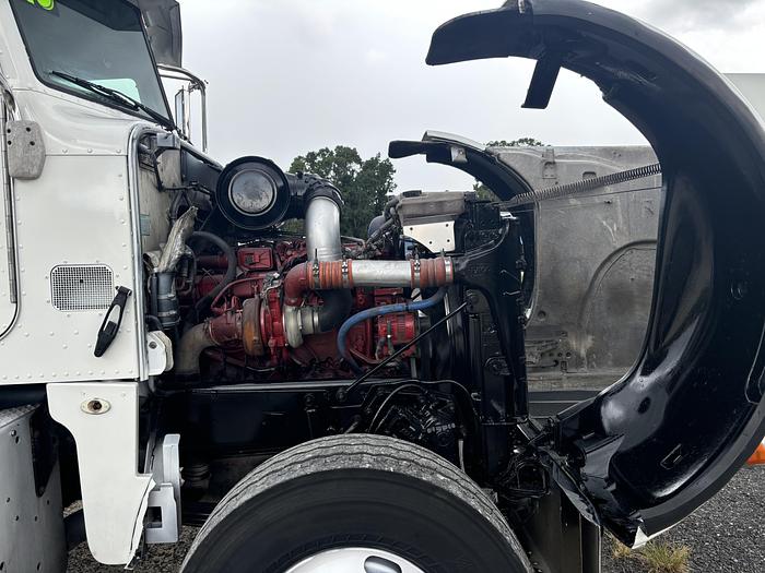 Used 2013 Peterbilt 365 Tandem-Axle Roll-Off Truck