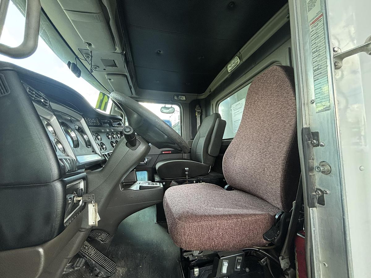 Used 2011 Kenworth T800 Tri-Axle Dump Truck #5728
