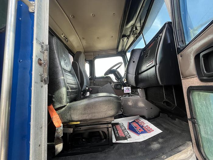 Used 2005 Kenworth W900 #5627