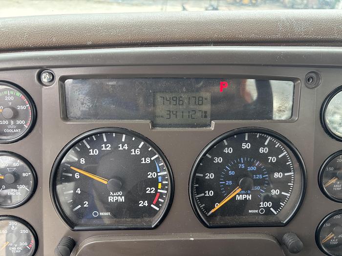 Used 2006 Mack CV713 Grapple Roll-Off Truck #5753