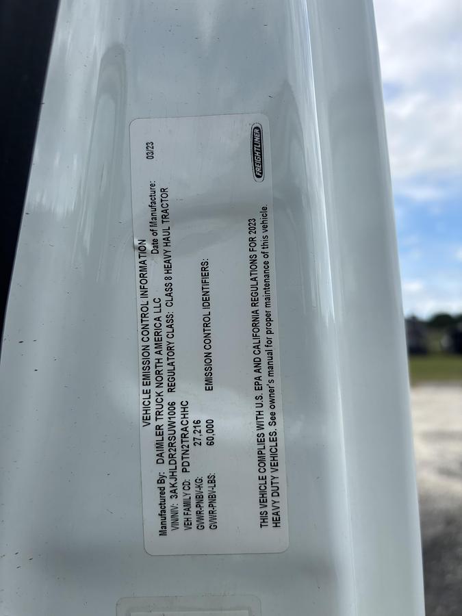 Used 2024 Freightliner Cascadia 126 Day Cab Truck #CONS