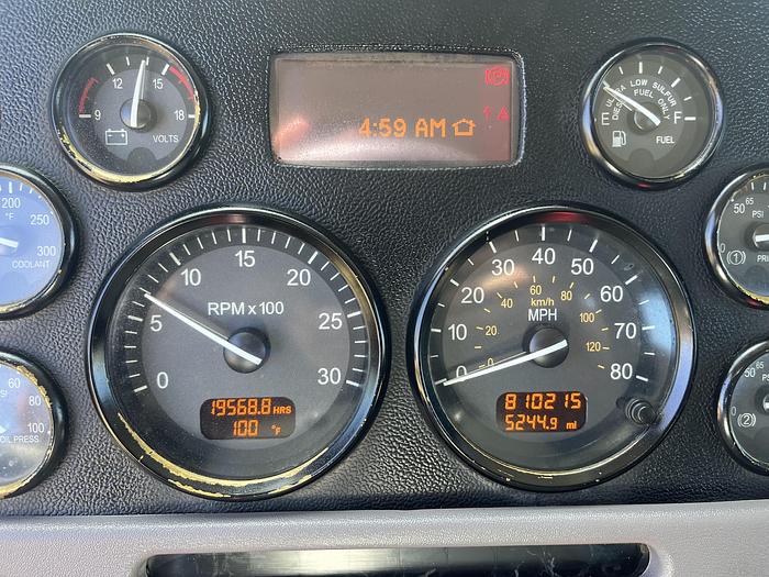 Used 2013 Peterbilt 388 Day Cab Road Tractor #5537