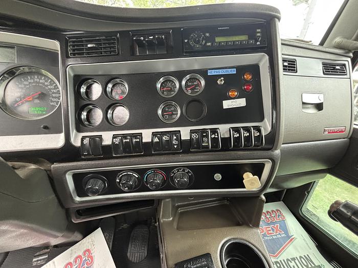 Used 2013 KW T800 Tri-Axle Cab & Chassis