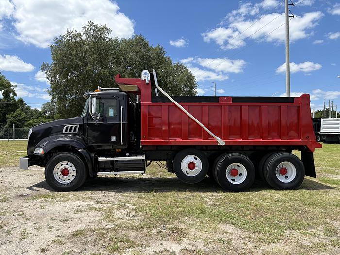 Used 2009 Mack GU813 Tri-Axle Dump Truck